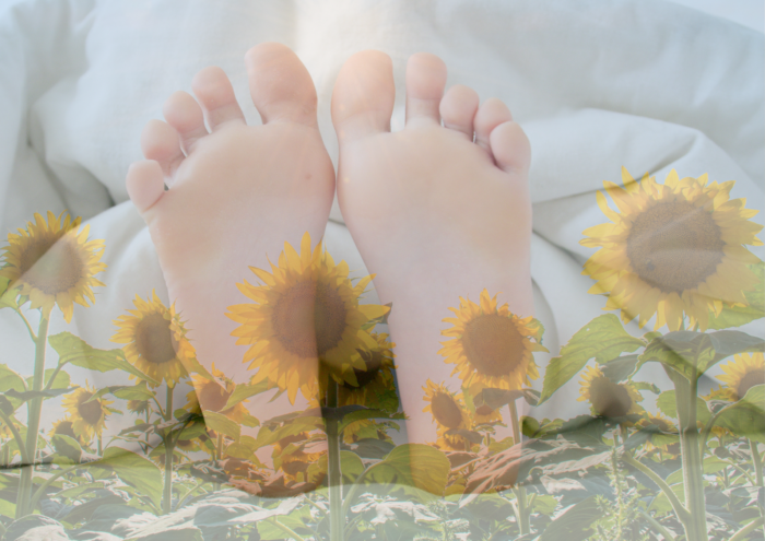 👣足指ほぐすだけで巡りが変わる？ 夏バテ予防に効く簡単ヨガ